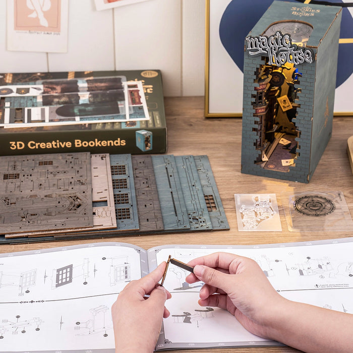 Book Nook houten bouwpakket – Toversteeg 