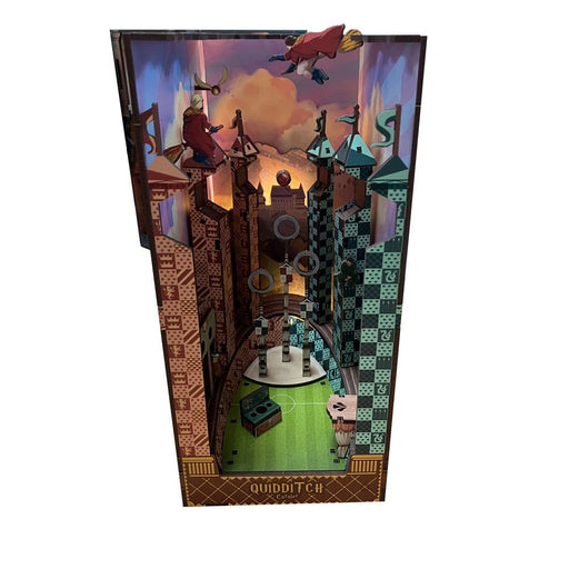 Harry Potter Book Nook campo da Quidditch